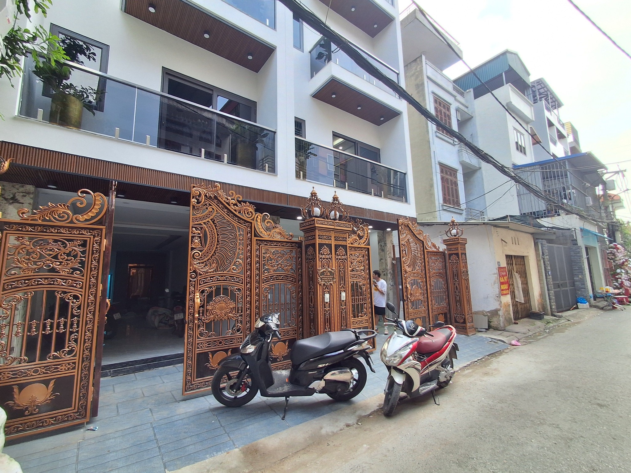 Bán nhà Nguyễn Văn Cừ,Long Biên 6 tầng,75m,mt4.4m oto vào nhà nhỉnh 19 tỷ - Ảnh 1